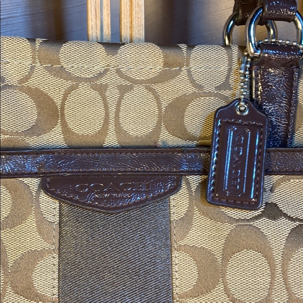 Coach iconic logo canvas/leather everyday tote - Picture 2 of 16